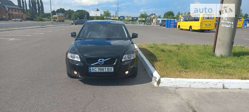2011 volvo v50