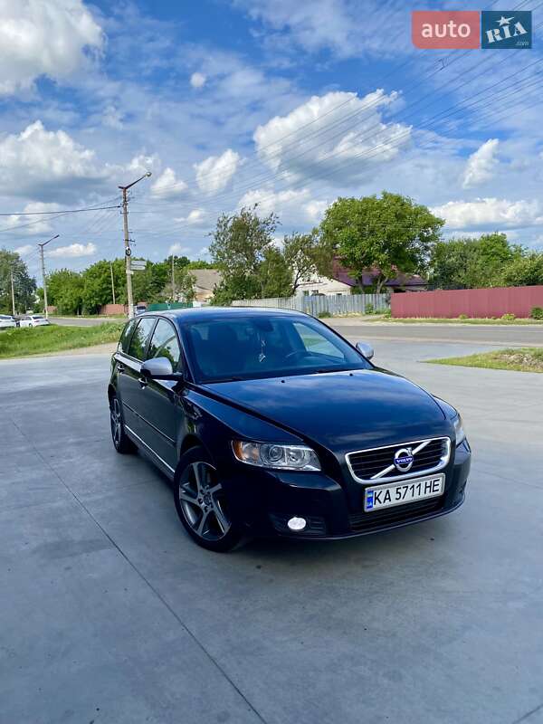 2011 volvo v50
