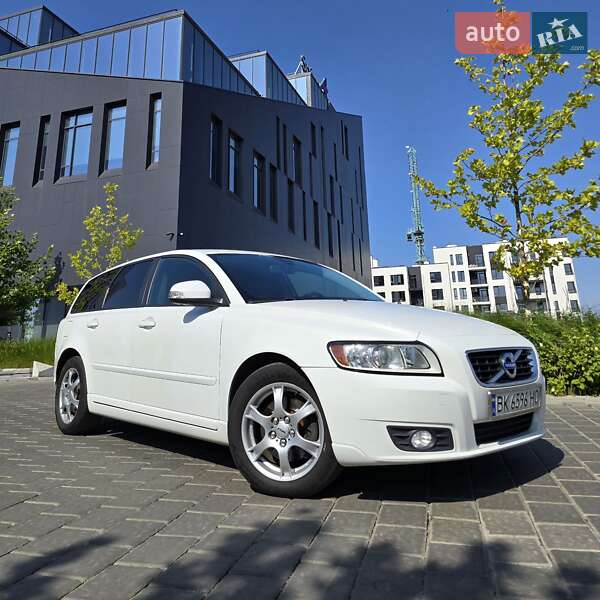 2012 volvo v50