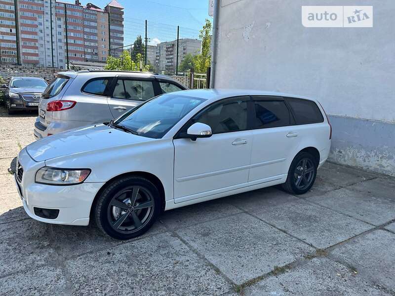 2012 volvo v50