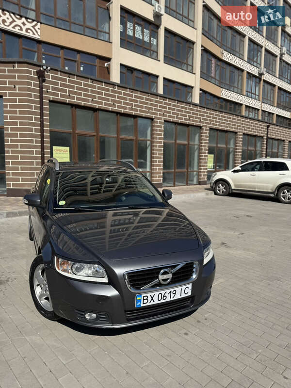 2012 volvo v50