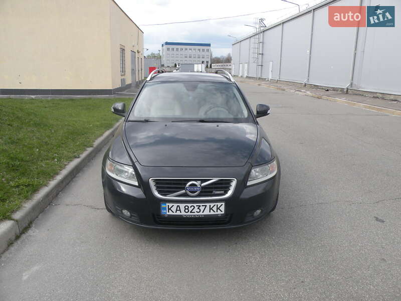 2011 volvo v50