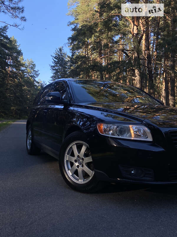 2010 volvo v50