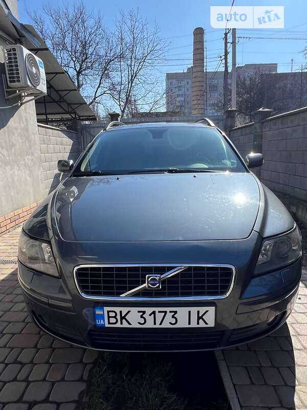 2006 volvo v50