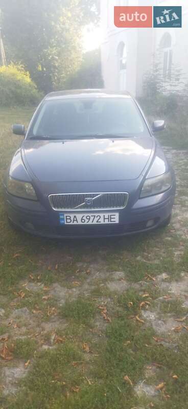 2005 volvo v50