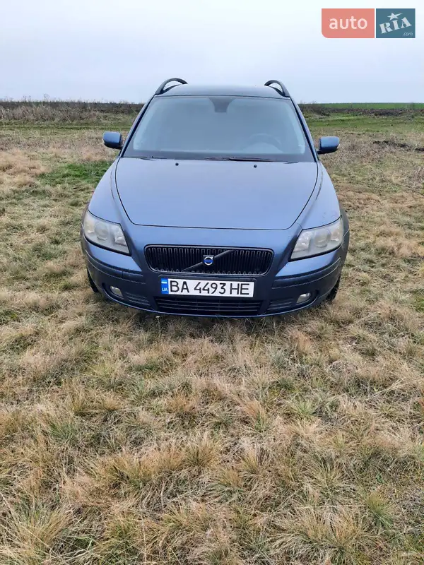 2005 volvo v50