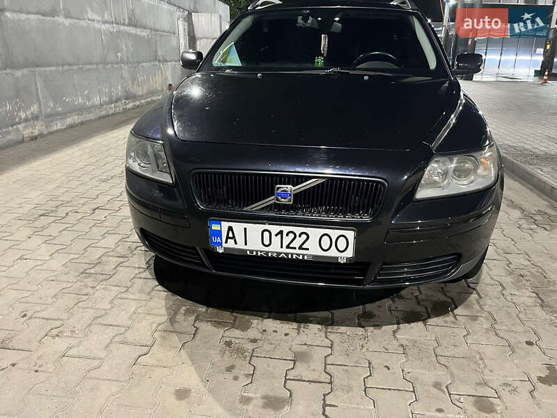 2005 volvo v50