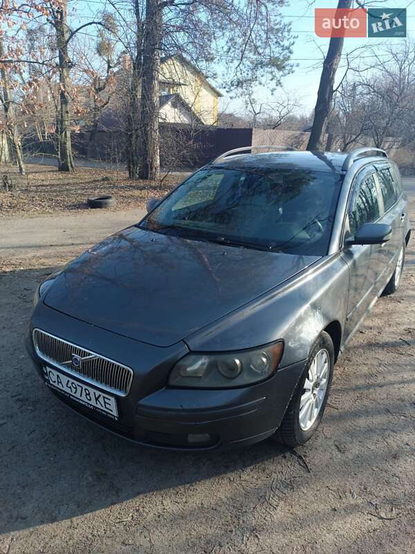 2005 volvo v50