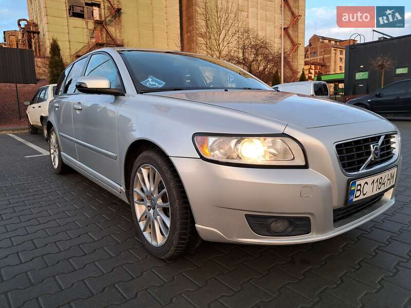 2008 volvo v50