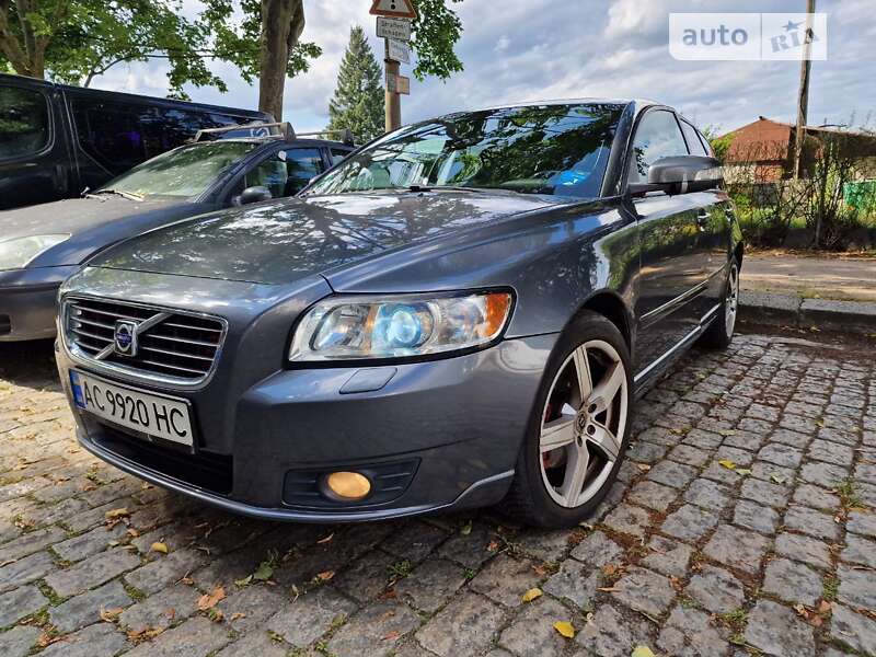 2008 volvo v50