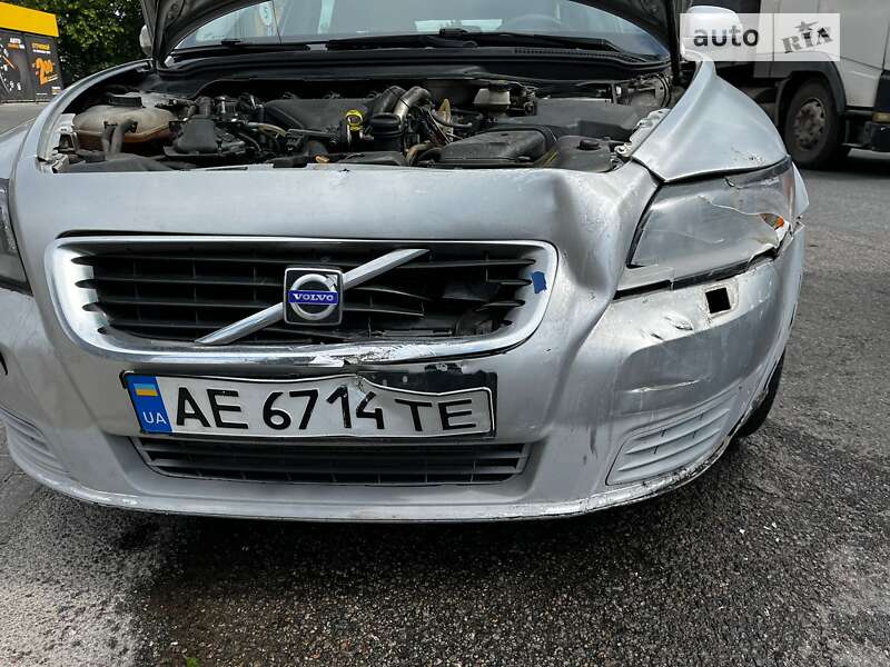 2008 volvo v50