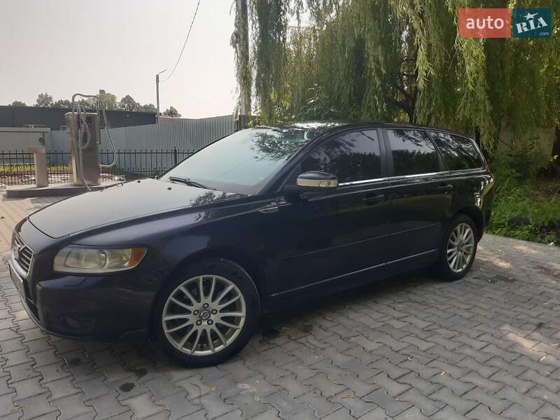 2009 volvo v50