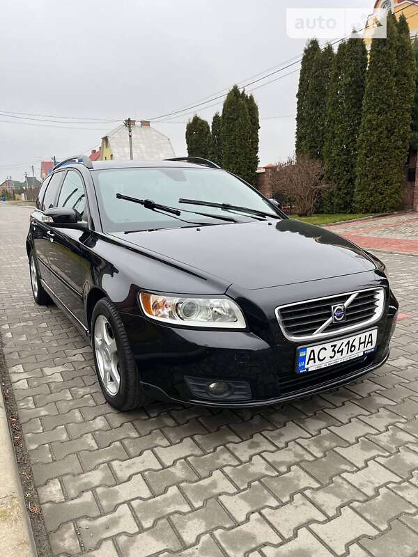 2009 volvo v50