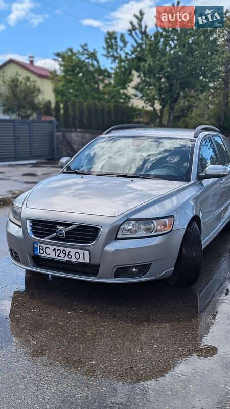 2008 volvo v50
