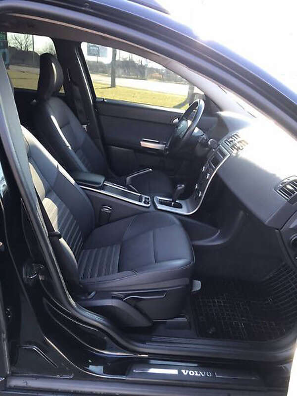 2008 volvo v50