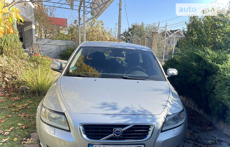 2009 volvo v50