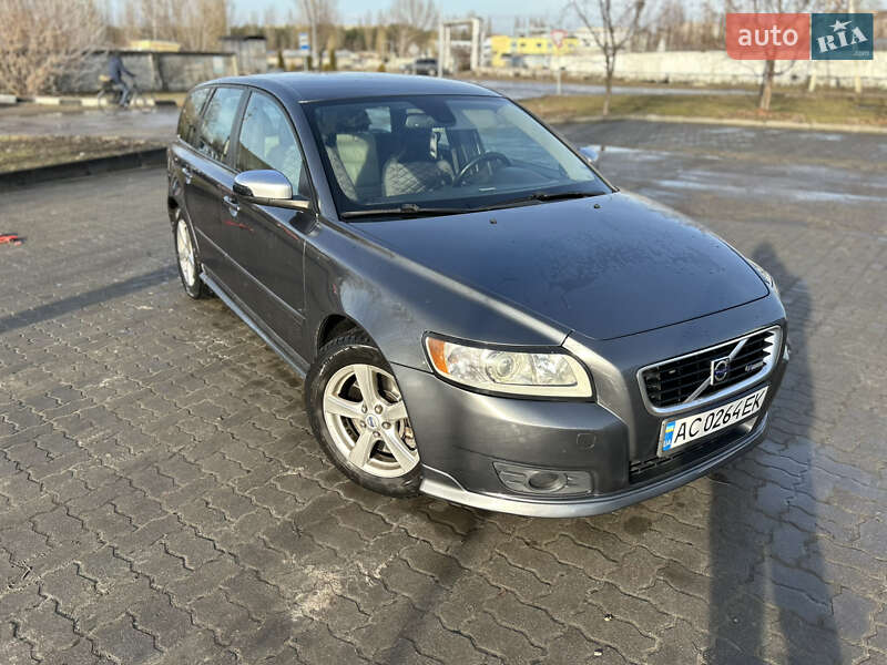 2009 volvo v50