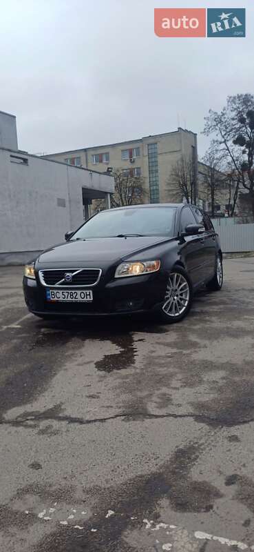 2009 volvo v50