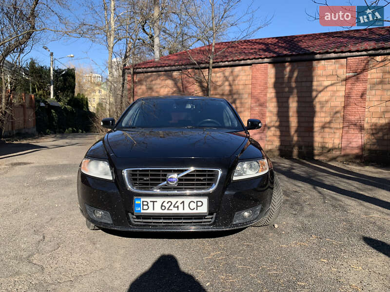 2009 volvo v50