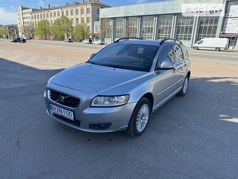 2009 volvo v50