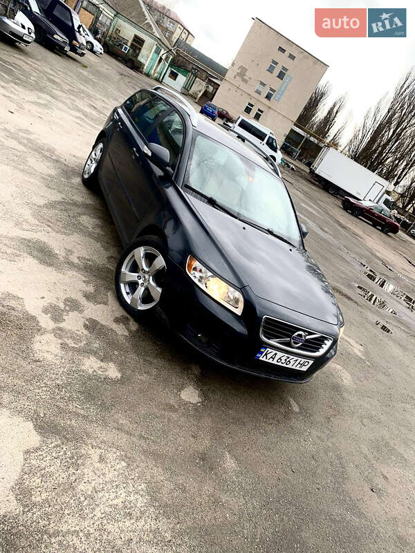 2009 volvo v50