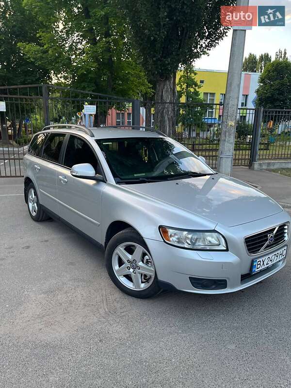 2009 volvo v50