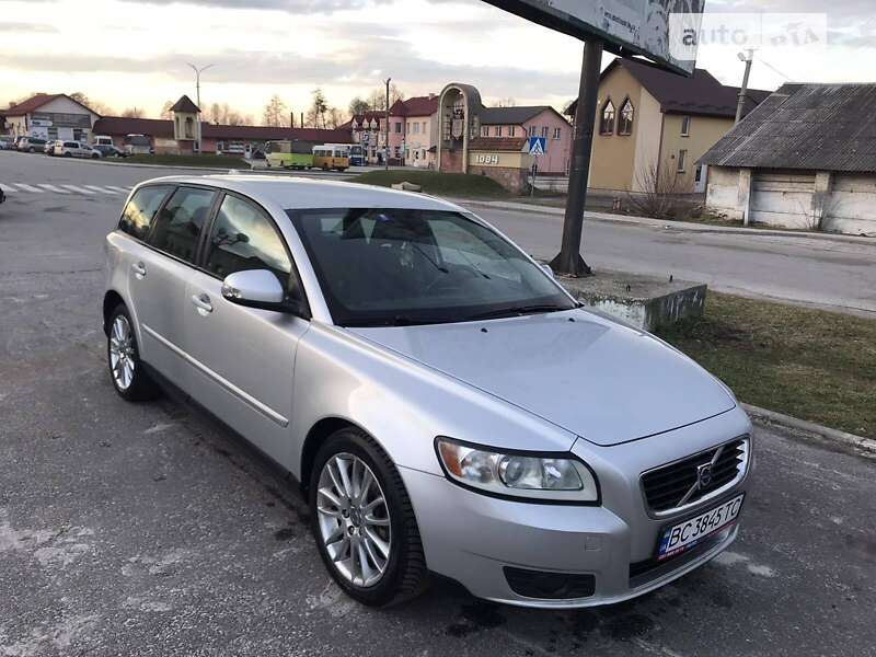 2009 volvo v50