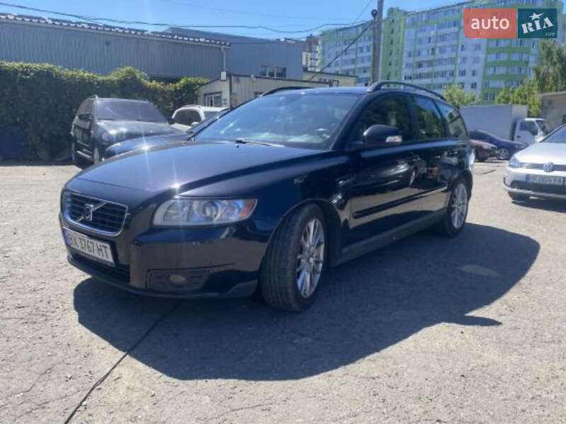 2009 volvo v50