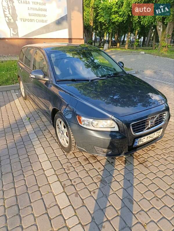 2010 volvo v50