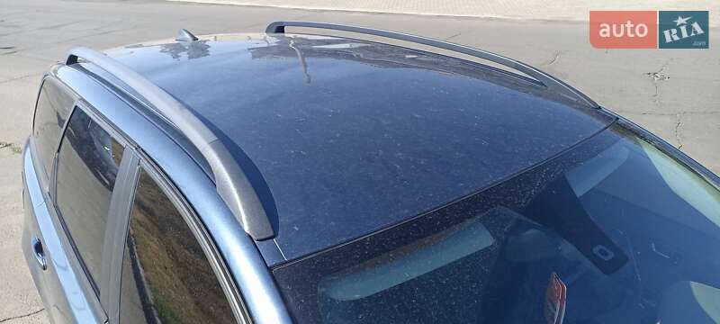 2004 volvo v50