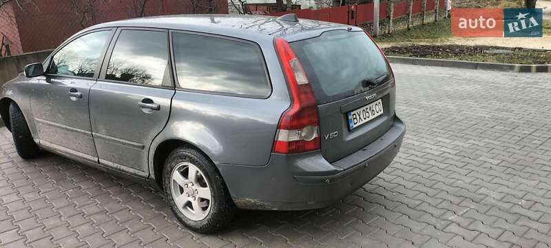 2005 volvo v50