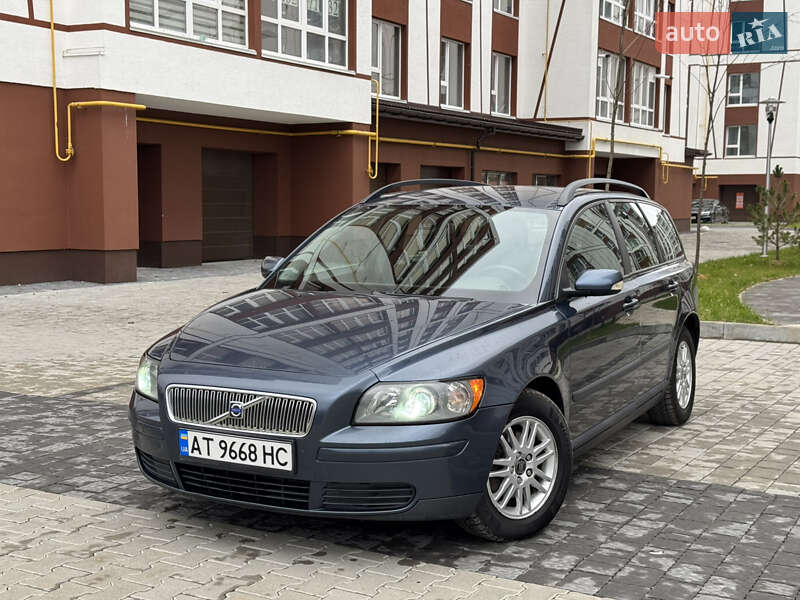 2005 volvo v50