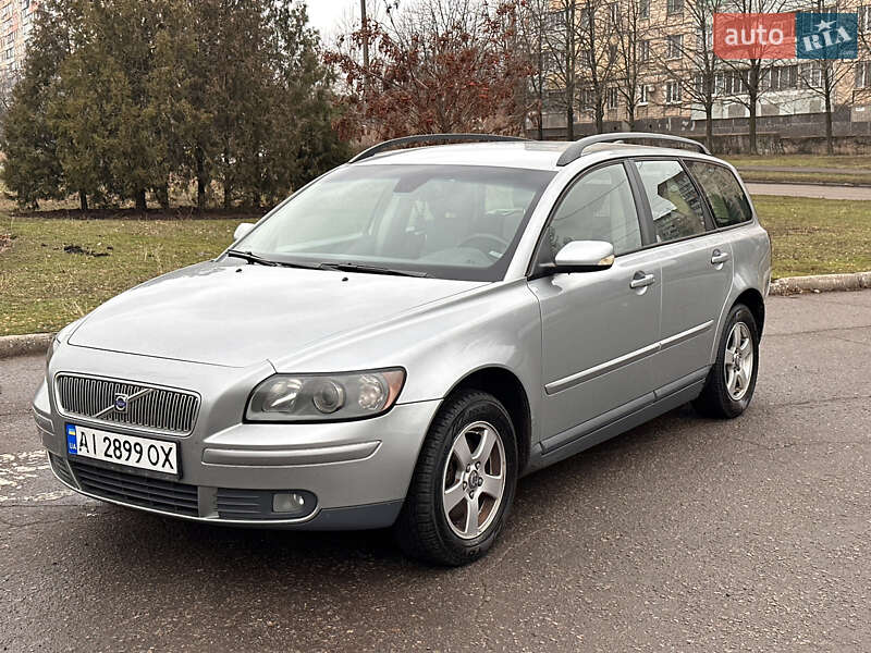 2005 volvo v50