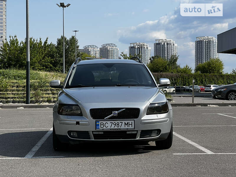 2006 volvo v50