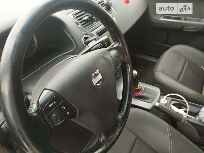 2007 volvo v50