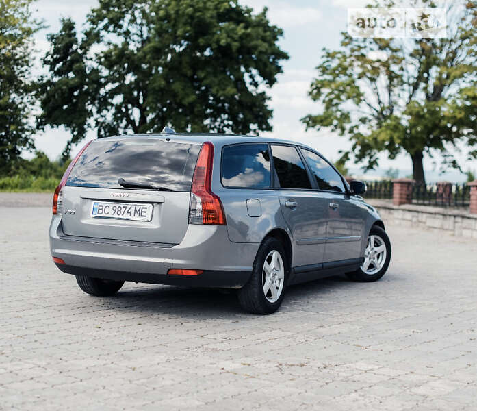 2008 volvo v50