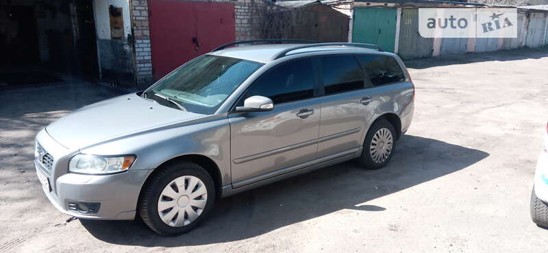 2008 volvo v50