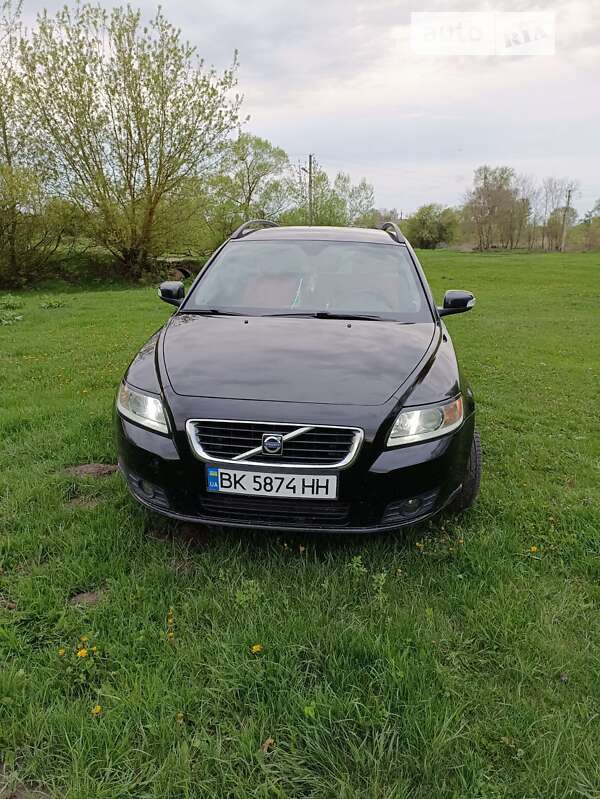 2008 volvo v50