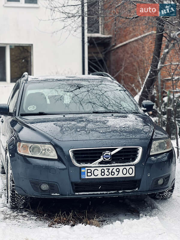 2008 volvo v50