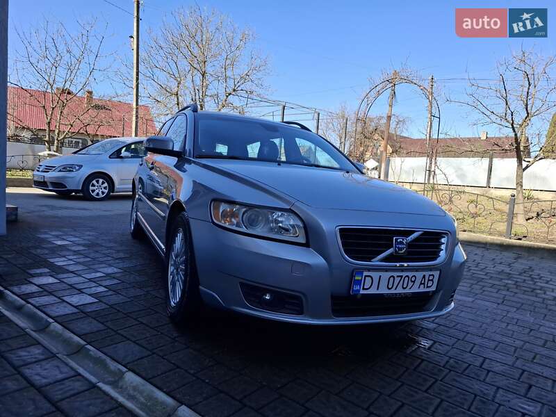 2009 volvo v50