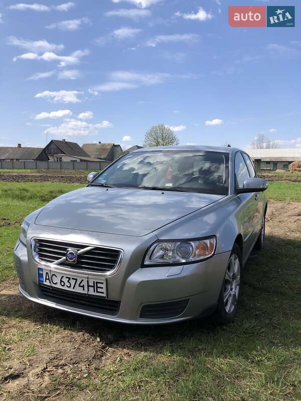 2008 volvo v50
