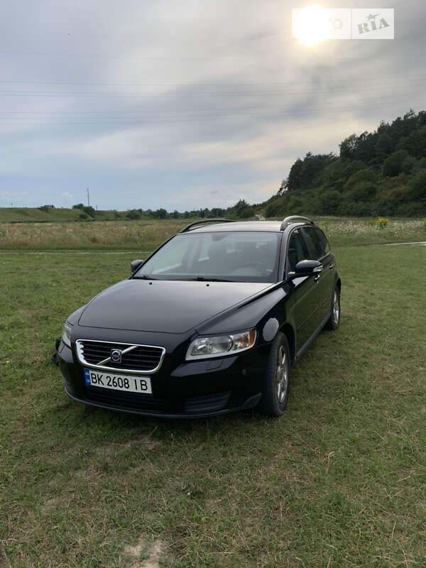 2008 volvo v50