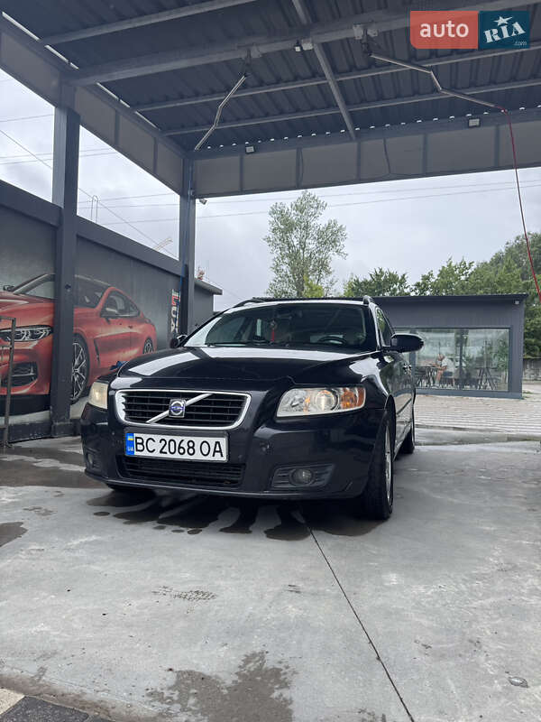 2009 volvo v50