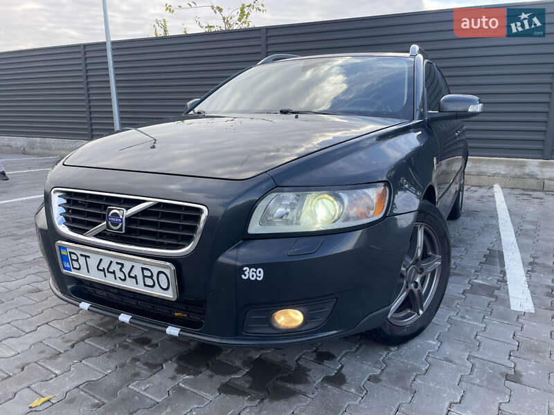 2009 volvo v50