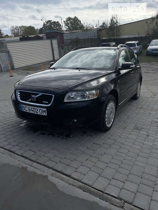 2009 volvo v50