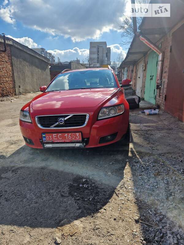 2008 volvo v50