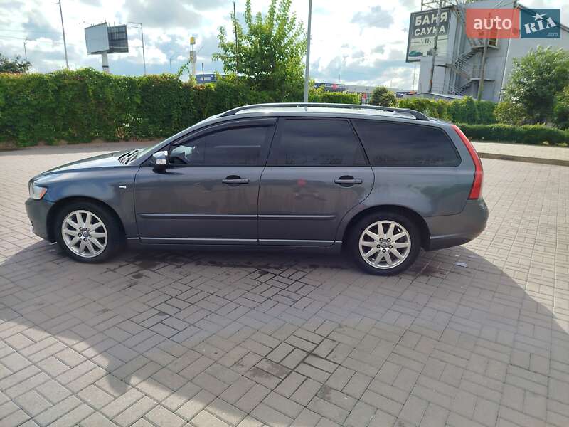 2009 volvo v50