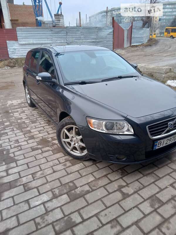 2009 volvo v50