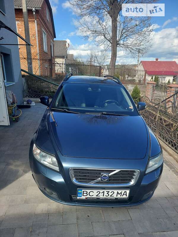 2009 volvo v50