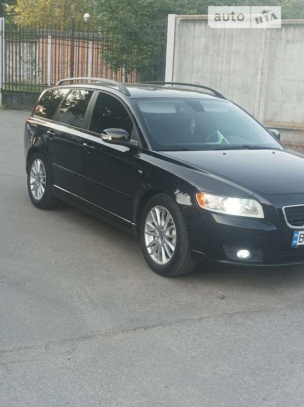 2009 volvo v50